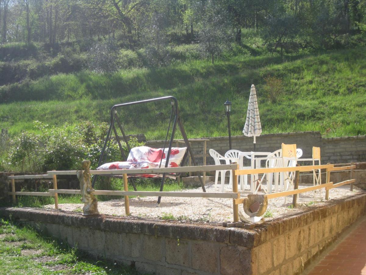 Alloggio Turistico Mooneyes Apartment Castiglione In Teverina Luaran gambar